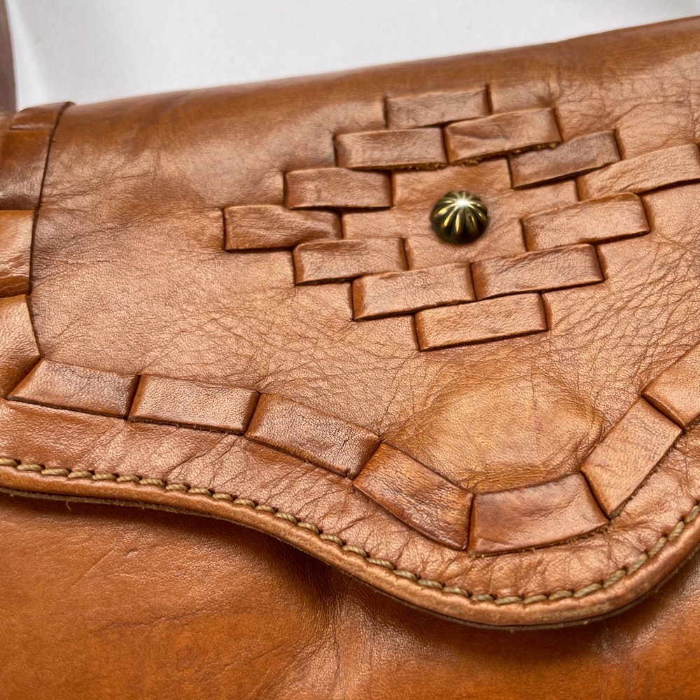Vintage American West Woven Brown Leather Western Crossbody Bag Bohemian Tooled - Picture 9 of 9